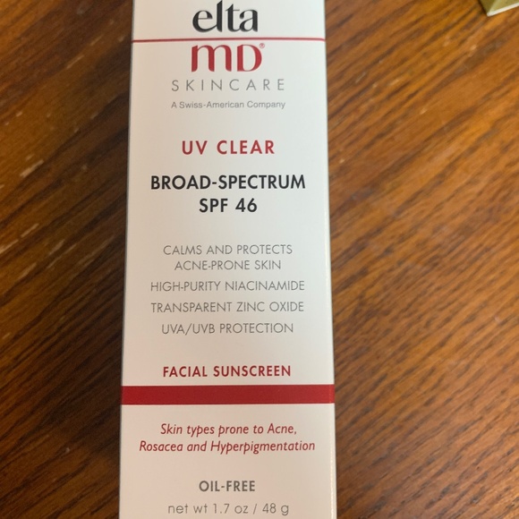 Elta MD TINTED UV Clear - Picture 1 of 2